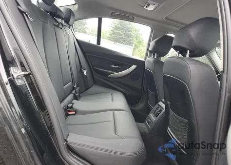 2013 BMW 328 Xi Sulev z USA, uszkodzony, nr VIN WBA3B5C57DF593724